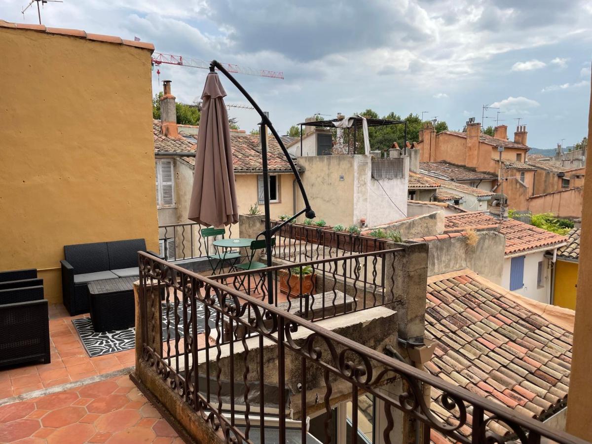 Une Terrasse Sur Les Toits 엑상프로방스 외부 사진